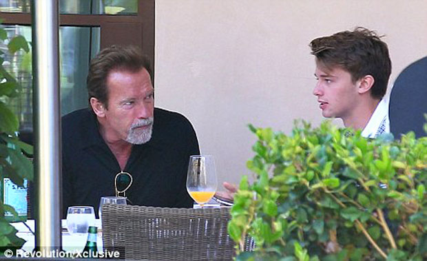 آرنولد شوارتزنگر به همراه فرزند خود پاتریک برای روز پدر