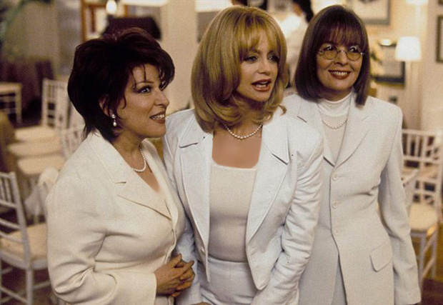 بت میدلر «Bette Midler»، گلدی هان «Goldie Hawn» و دایان کیتن «Diane Keaton» گردنبندهای مروارید بولگاری در 'First Wives Club'